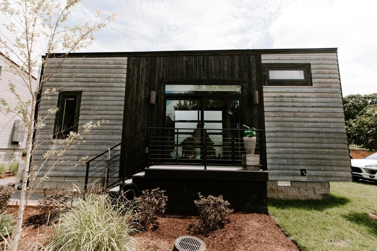 Ironwood Grove, Tiny House Aparthotel Nashville