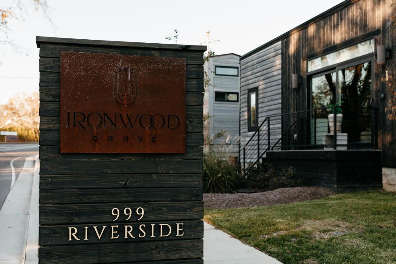 Ironwood Grove, Tiny House Appart hôtel *